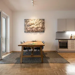 City-apartment Neubaugasse Apartman